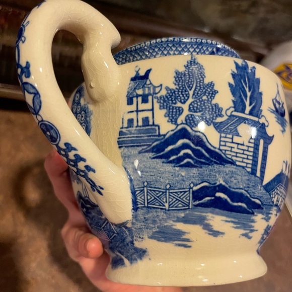 Blue Willow vintage Teapot no lid excellent cond! - Picture 4 of 10
